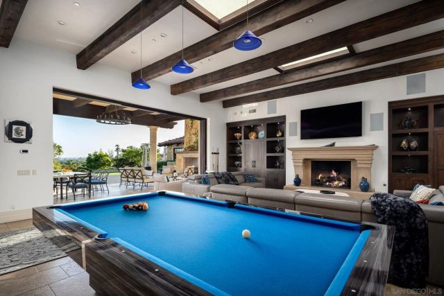 6565 Calle Reina, Rancho Santa Fe, CA 92067