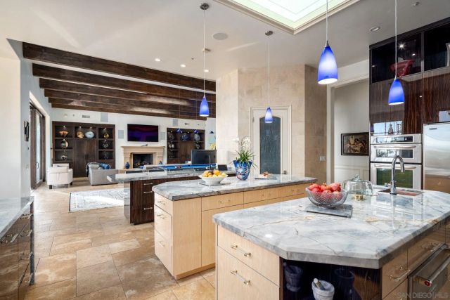 6565 Calle Reina, Rancho Santa Fe, CA 92067