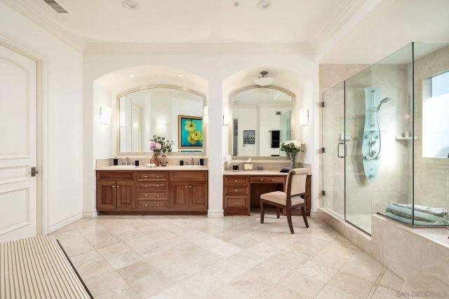 6565 Calle Reina, Rancho Santa Fe, CA 92067