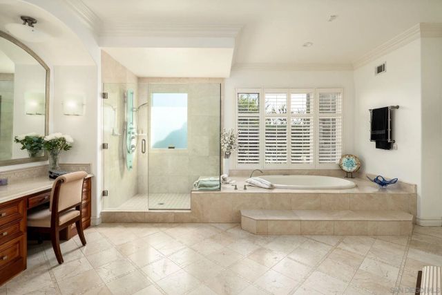 6565 Calle Reina, Rancho Santa Fe, CA 92067