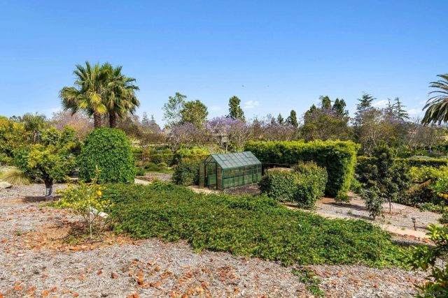 6565 Calle Reina, Rancho Santa Fe, CA 92067