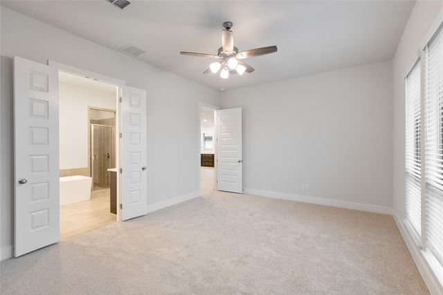 626 Bay Breeze DR, Kyle, TX 78640