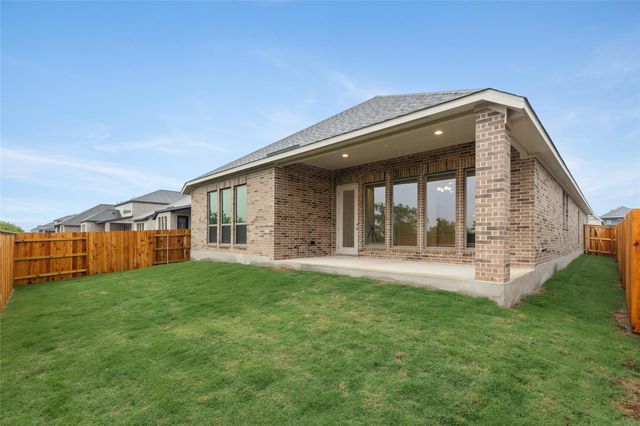 626 Bay Breeze DR, Kyle, TX 78640