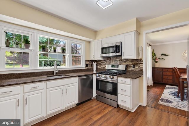 111 ENVIRONS RD, Sterling, VA 20165