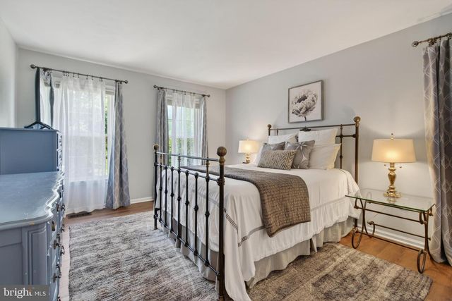 111 ENVIRONS RD, Sterling, VA 20165
