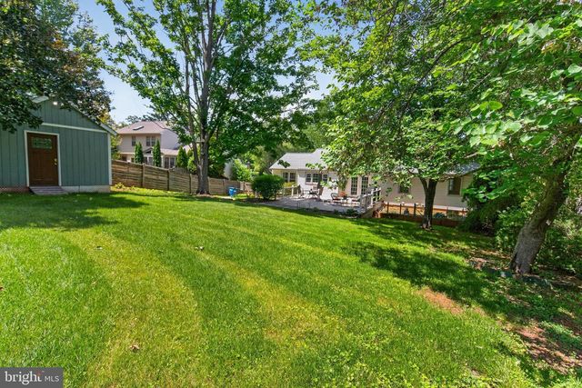 111 ENVIRONS RD, Sterling, VA 20165