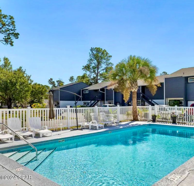 7125 N Lagoon Drive C, Panama City, FL 32408