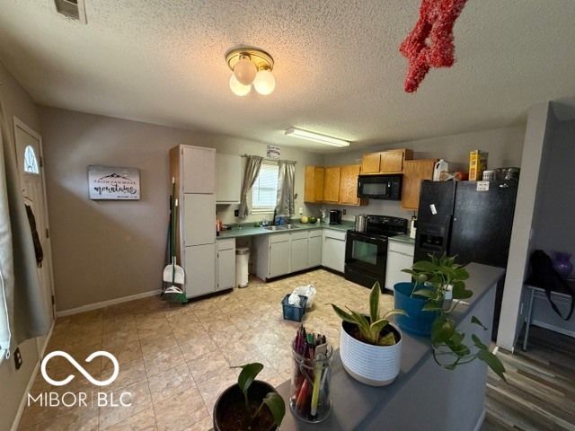 6849 Wandering Way, Indianapolis, IN 46241