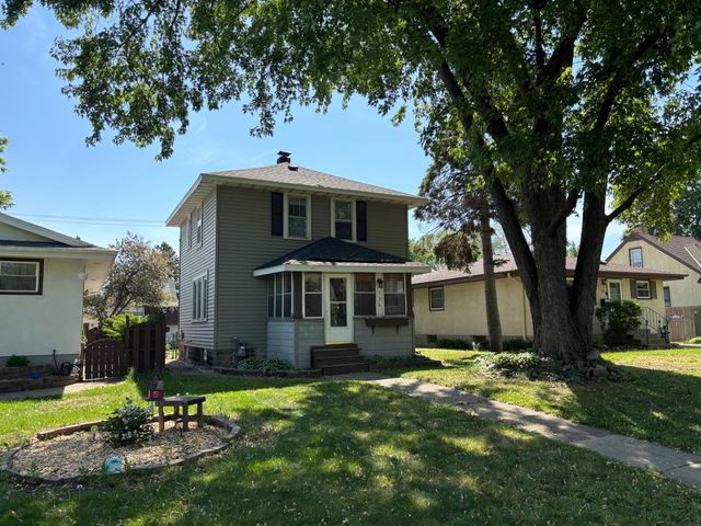 138 13th Avenue N, South Saint Paul, MN 55075