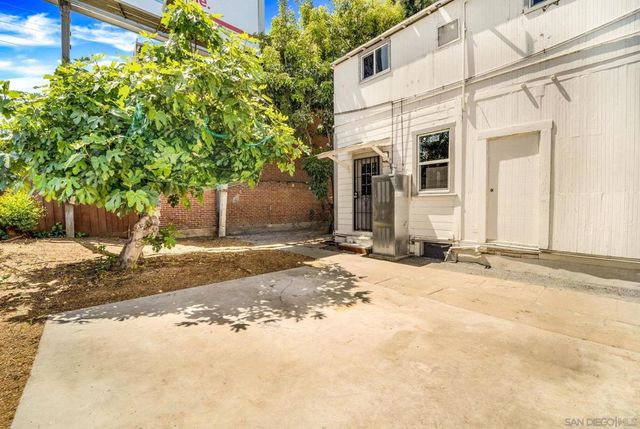 2174 Logan Ave, San Diego, CA 92113
