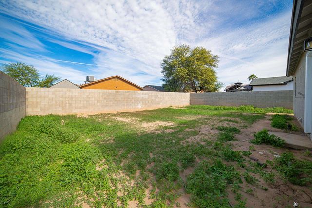 140 E El Chamizal St, San Luis, AZ 85336