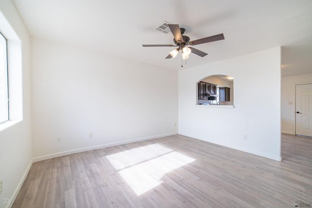 140 E El Chamizal St, San Luis, AZ 85336