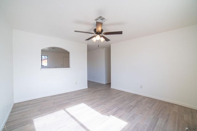 140 E El Chamizal St, San Luis, AZ 85336