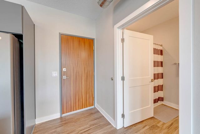 400 SW 7th Street 201, Des Moines, IA 50309