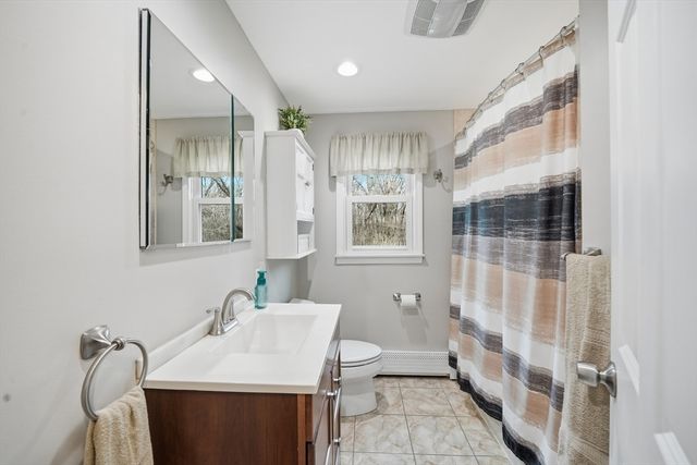 56 Longwood Dr, Chicopee, MA 01020