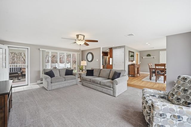 56 Longwood Dr, Chicopee, MA 01020