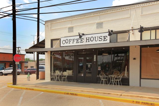 1537 Thicket Hill Drive, Van Alstyne, TX 75495