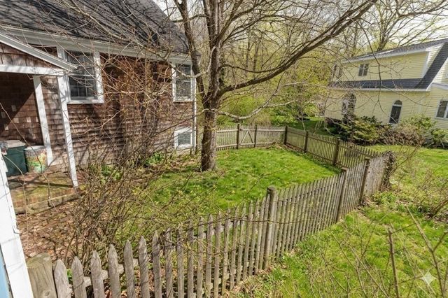 136 Leonard Street, Gloucester, MA 01930