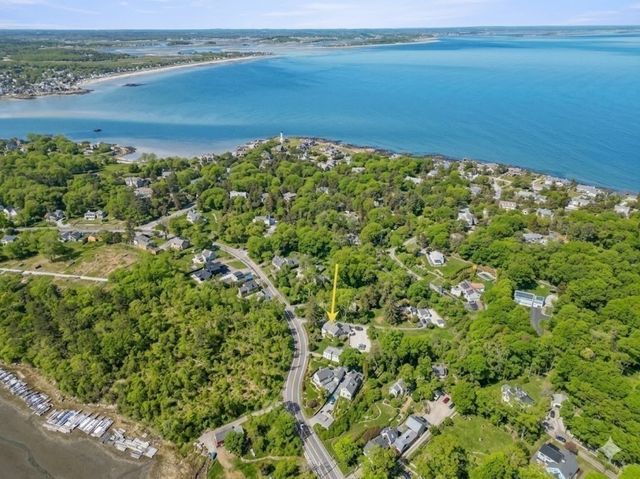 136 Leonard Street, Gloucester, MA 01930