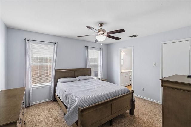 7937 Wolf Dr, Corpus Christi, TX 78414