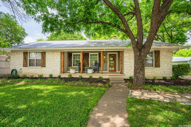 506 N LINCOLN ST, Fredericksburg, TX 78624