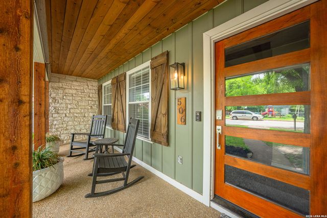 506 N LINCOLN ST, Fredericksburg, TX 78624