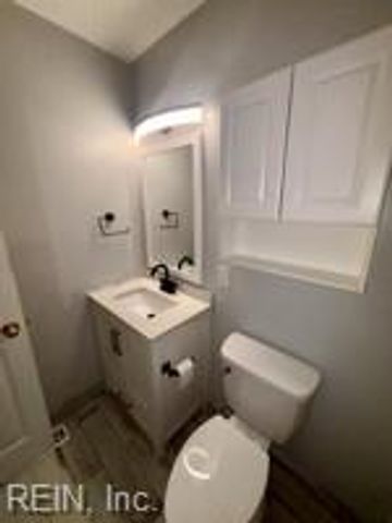 945 Indian CIR, Virginia Beach, VA 23451