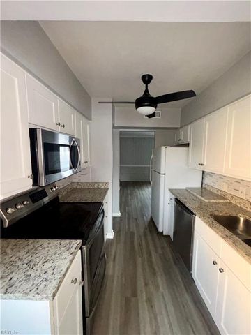 945 Indian CIR, Virginia Beach, VA 23451