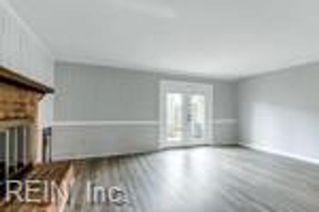945 Indian CIR, Virginia Beach, VA 23451