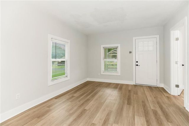 3911 Myrtle Avenue, Kansas City, MO 64130