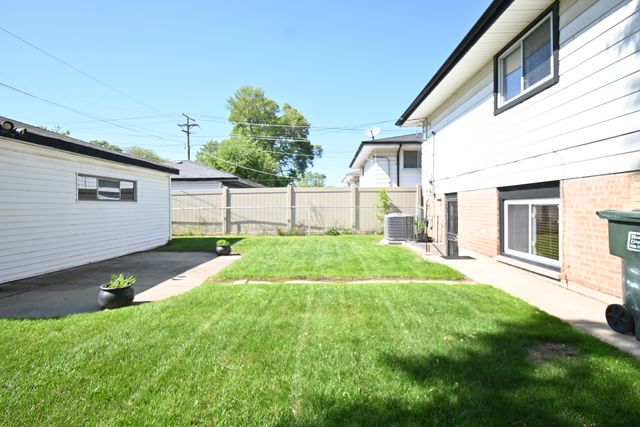 14544 Woodlawn Avenue, Dolton, IL 60419