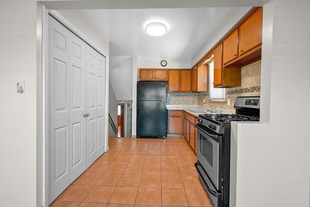 14544 Woodlawn Avenue, Dolton, IL 60419