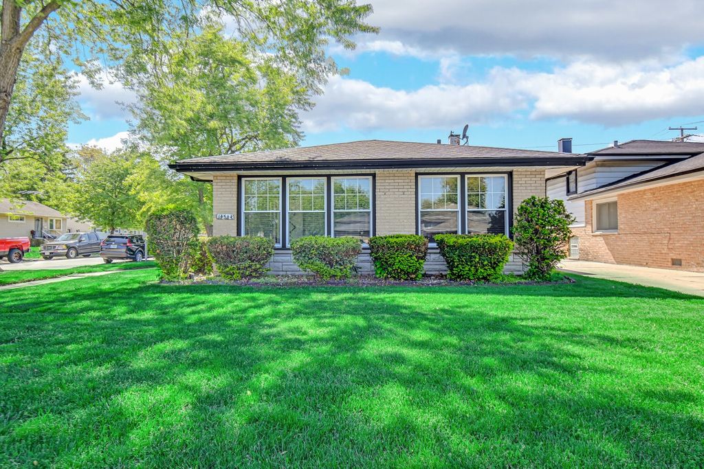 14544 Woodlawn Avenue, Dolton, IL 60419
