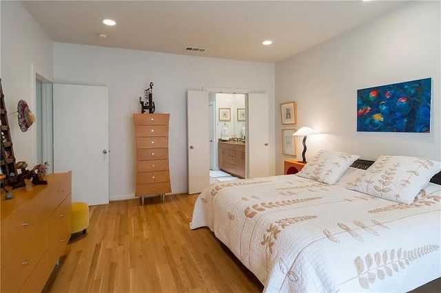 4318 Gilbert Avenue, Dallas, TX 75219