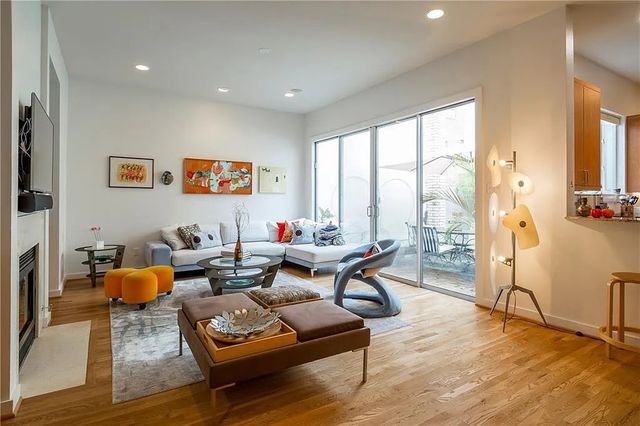 4318 Gilbert Avenue, Dallas, TX 75219