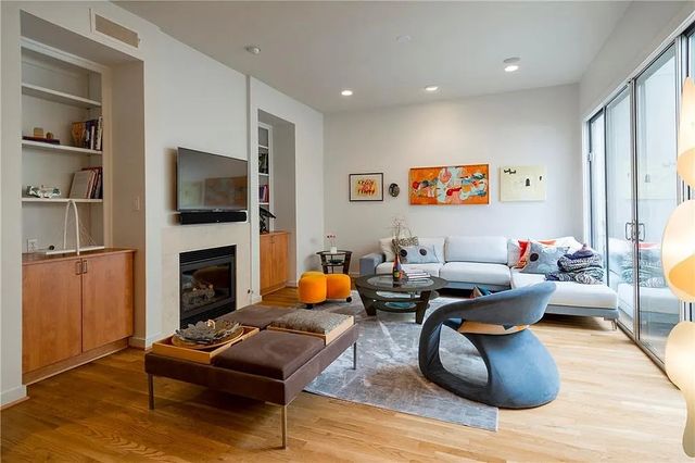 4318 Gilbert Avenue, Dallas, TX 75219