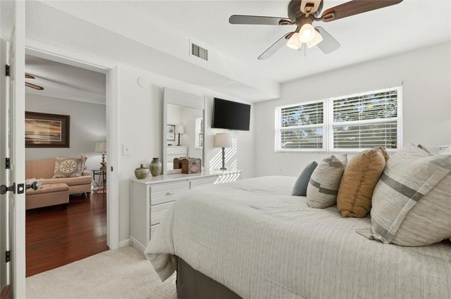 900 AVENUE Z SE C2, Winter Haven, FL 33880