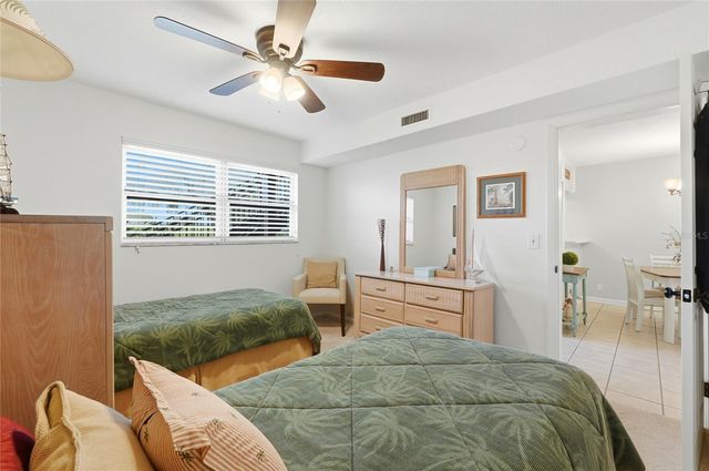 900 AVENUE Z SE C2, Winter Haven, FL 33880