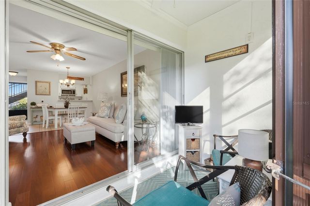 900 AVENUE Z SE C2, Winter Haven, FL 33880