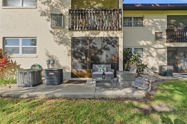 900 AVENUE Z SE C2, Winter Haven, FL 33880