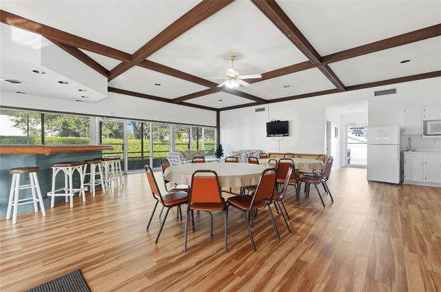 900 AVENUE Z SE C2, Winter Haven, FL 33880