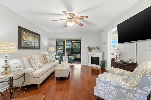 900 AVENUE Z SE C2, Winter Haven, FL 33880