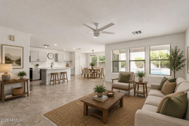3216 W MOLLY Lane, Phoenix, AZ 85083