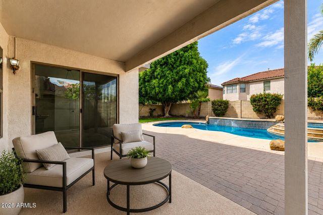 3216 W MOLLY Lane, Phoenix, AZ 85083