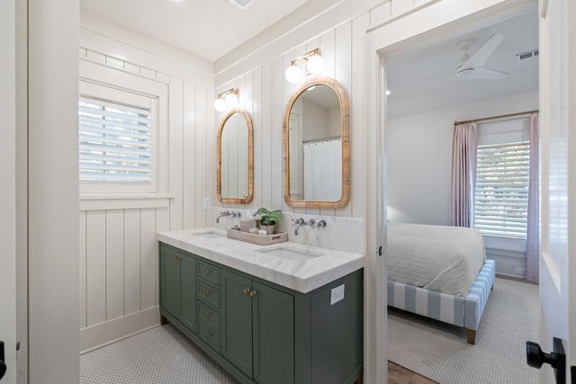 319 Hobcaw Drive, Mount Pleasant, SC 29464