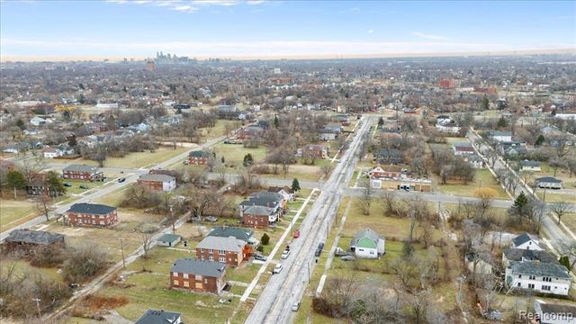 9662 Broadstreet Avenue, Detroit, MI 48204