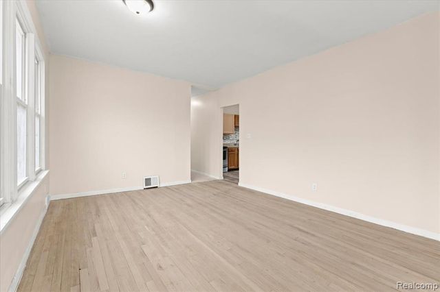 9662 Broadstreet Avenue, Detroit, MI 48204