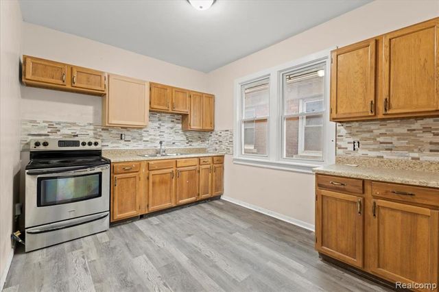 9662 Broadstreet Avenue, Detroit, MI 48204