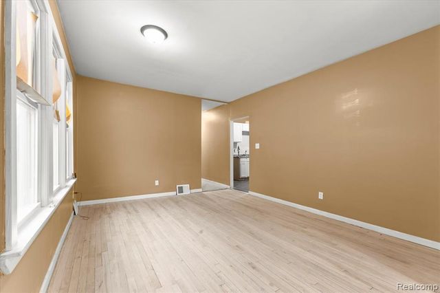 9662 Broadstreet Avenue, Detroit, MI 48204