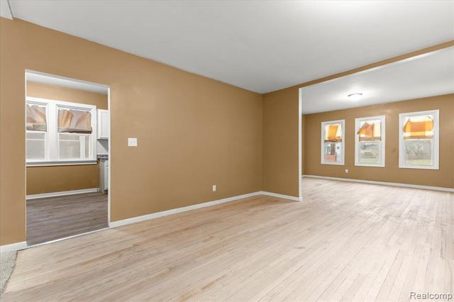 9662 Broadstreet Avenue, Detroit, MI 48204